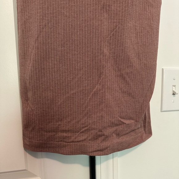 Lululemon Y Back Tank Top - Picture 4 of 6